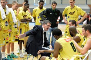 BBC Monthey contre Winterthur le 20.12.2015
le coach du BBC Monthey Nicsa Bavcevic
Daniel Clerc