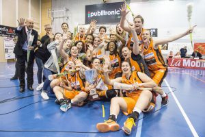 Vétroz, le 07.05.2016
Basket LNAF. Hélios-BFC Helfic Fribourg.
Finale de la Coupe de Suisse. Hélios emporte la finale 2016 dans son fief de Vétroz
Christian Hofmann/Le Nouvelliste