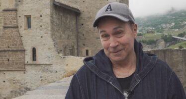 Michel Villa wird 70. Mit dem Hit « Dr Tifil isch gstorbu » hatte der Sänger und Entertainer aus Leuk damals seinen Durchbruch