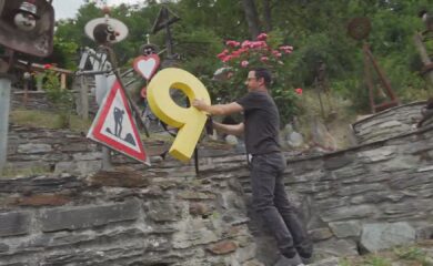 Kanal9 Sommerserie: “Ds Niini unnerwägs”. Unsere gelbe Neun verliebt sich in den « Garten der Träume » von Julius Andenmatten aus Staldenried