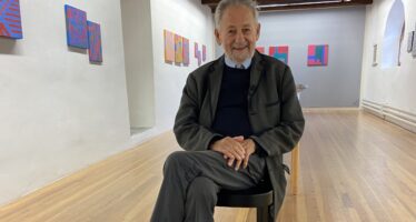 Der spannende Weg eines Künstlers, von Ungarn über Basel bis ins Wallis: Der Maler János Németh präsentiert aktuell in Visp seine Einzelausstellung