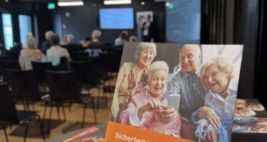 Betrugsprävention: Neue Kampagne zum Schutz älterer Menschen vor Betrügern