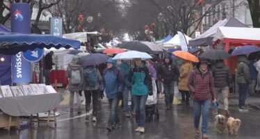 Schlechtes Wetter prägte den Katharinenmarkt in Siders: Ein Stimmungsbericht.