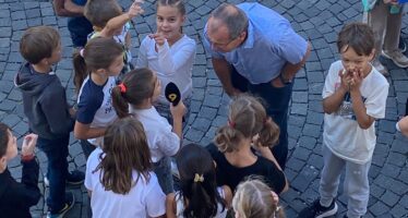 « Jugend partizipiert »: Das Projekt der Jugendarbeitsstellen JAST Oberwallis motiviert Kinder und Jugendliche für Politik. Unser Besuch in Raron.