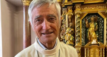 Wer wird Nachfolger von Bischof Jean-Marie Lovey? Das Kandidatenkarusell dreht sich. Bischof Lovey erinnert sich, wie überrascht er über seine Ernennung 2014 war.