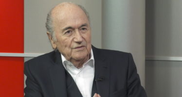 “WIEHNACHTSHÄNGÄRT” mit Sepp Blatter