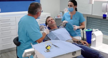 L’astuce dentaire – Consultation 2: le dentifrice sans fluor, tout aussi efficace?