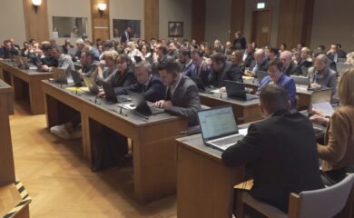 Emotionaler Polizeikommandant: Das Parlament verabschiedet Christian Varone mit viel Applaus