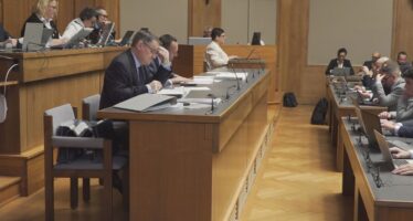 3. Sessionstag mit vollbepacktem Programm: Budgetdebatte und 30 Vorstösse