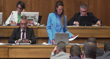 Start der Junisession: Positive Rechnung des Kanton Wallis – und doch gibts Kritik