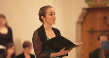 Singen und meinen Körper fühlen: Im Gespräch mit der Sopranistin Laure Barras