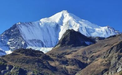 Gletscher in Bewegung: Ob Randa kommt es zu Gletscherabbrüchen