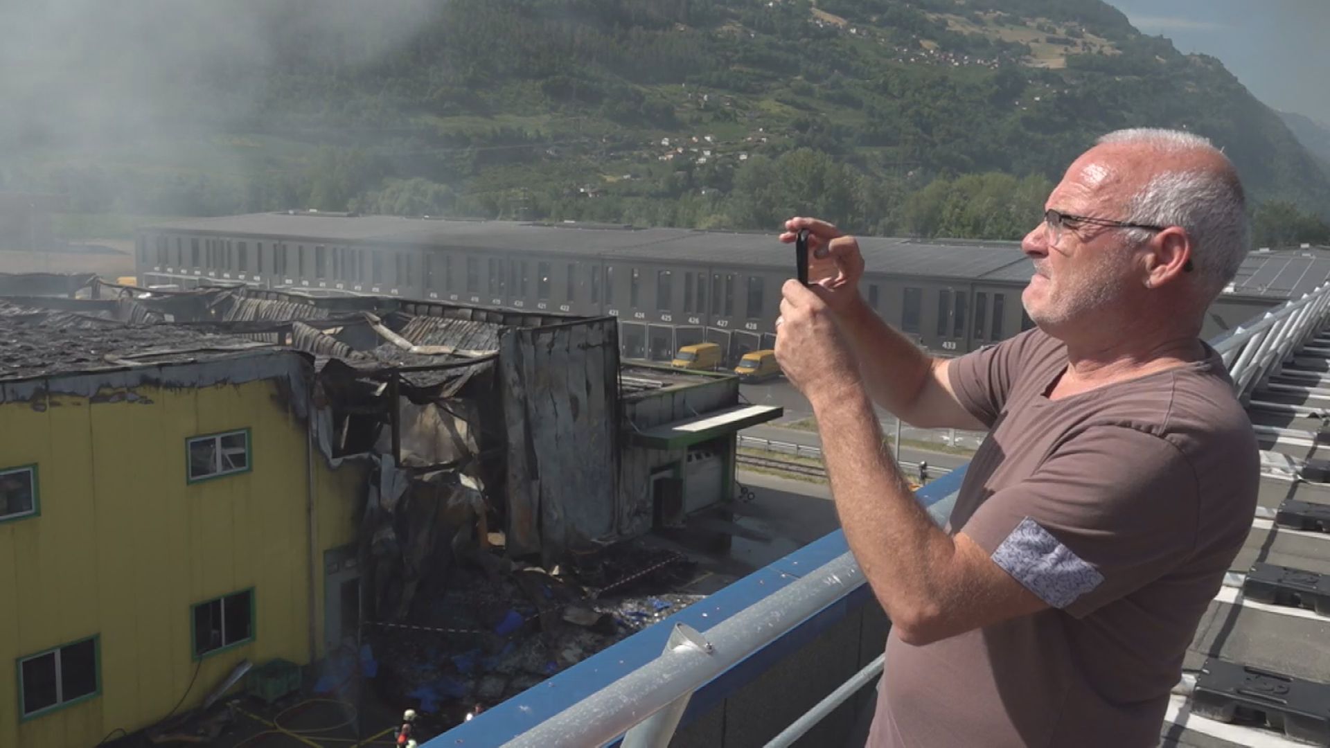 «C’est toute ma vie qui est partie en fumée!» / Canal9