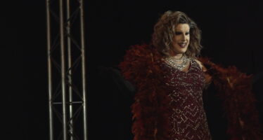La Drag Queen officielle de l’Aide Suisse contre le Sida en maîtresse de cérémonie du rendez-vous des diversités
