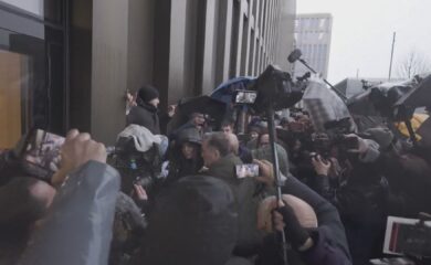 Situation eskaliert: Opferfamilien beschimpfen Besitzerpaar der Bar Le Constellation massiv