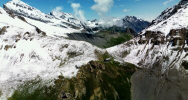 Balade en montagne: Fenestral, la cabane des bénévoles