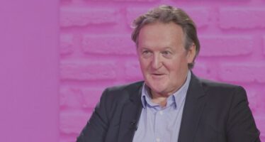 Komfortzona“: Christof Franzen ist Journalist und Filmemacher mit Leib und Seele. Kaum ein deutschsprachiger Journalist kennt Politik und Menschen in Russland so genau wie er. Im persönlichen Gespräch gewährt er auch Einblicke in sein Privatleben.