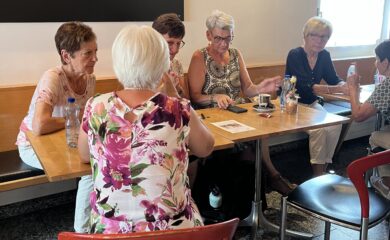 « Vispträff-Punkt »: Freiwillige der Generation 60+ starten erfolgreich ins zweite Betriebsjahr und schaffen jeden Dienstag schöne Begegnungen.