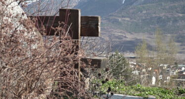 Exposition: des bancs se font confidents à Fully