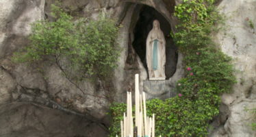 Pèlerinage : un président à Lourdes