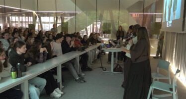 Rencontres Orient-Occident: une table ronde entre jeunes sur le climat