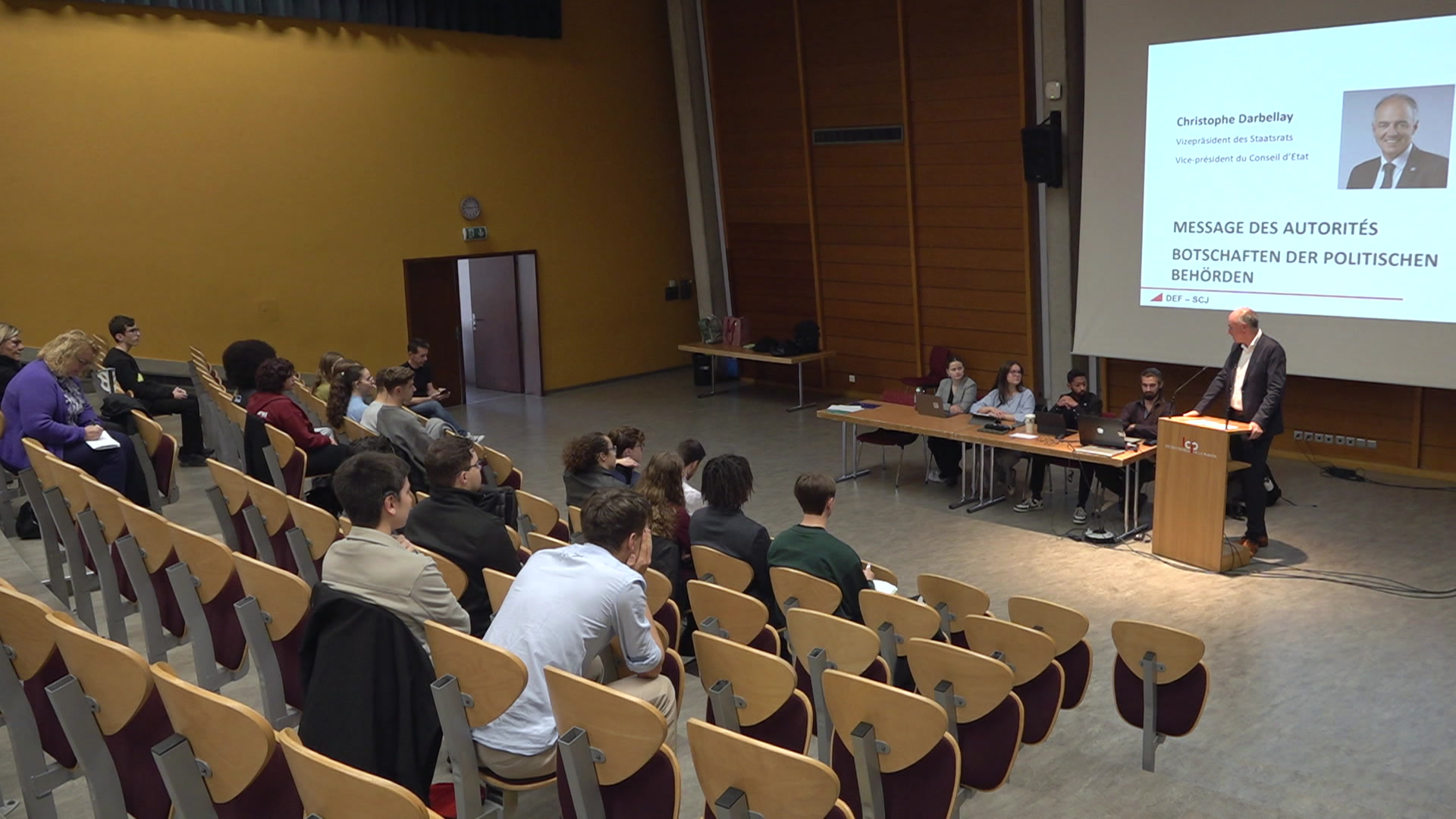 Parlement des Jeunes: «Il y a quand même beaucoup de jeunes qui veulent ...