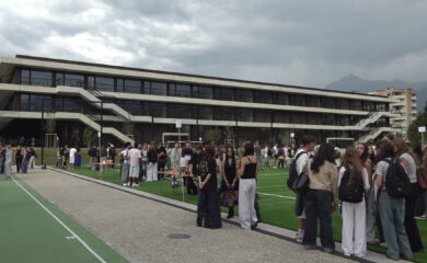 Première rentrée pour le nouveau lycée-collège Ella Maillart