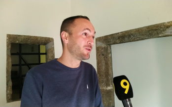 Mathias Reynard stressé avant les résultats dans son fief saviésan