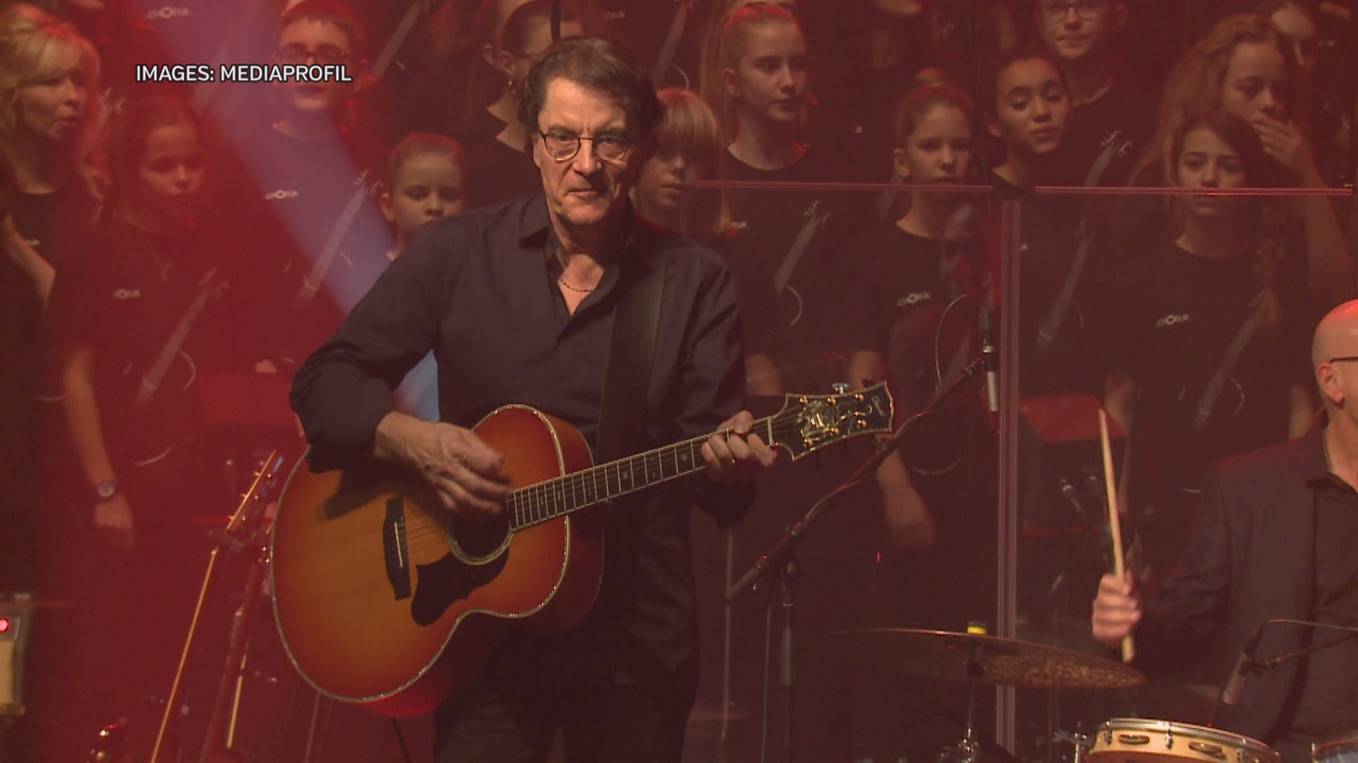 Trois concerts exceptionnels de Francis Cabrel avec 200 choristes. Parmi eux, une cinquantaine Trois concerts exceptionnels de Francis Cabrel avec 200 choristes. Parmi eux, une cinquantaine