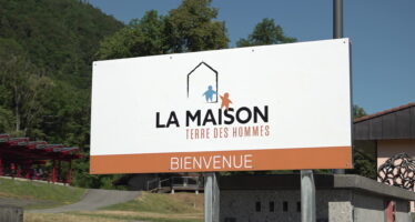 Ordinations schismatiques à Écône, réaction de Terre des Hommes Valais au scandale des enfants cobayes: l&rsquo;actualité du jeudi 2 juillet