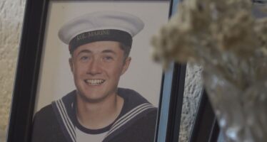 Vom Einsatz auf dem Meer in die Weihnachtsferien in den Bergen: Der dänische Marinesoldat Ruben Brandt Badaire kommt in seine zweite Heimat Saas-Fee