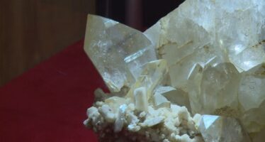 Wo Kristalle verborgen liegen: Die IG Strahler Wallis stellt 14 Mineralienorte im Kanton vor