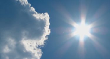 Hier kommt die Sonne: Rund um “Maria Lichtmesse” kehrt in Walliser Schattendörfer die Sonne zurück