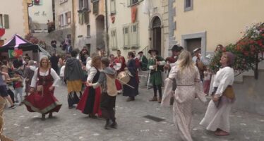Nach sechs Jahren Pause feiert Saillon die Rückkehr des Mittelalterfestes. Zudem dürfen die Verantwortlichen einen Besucherrekord verbuchen.