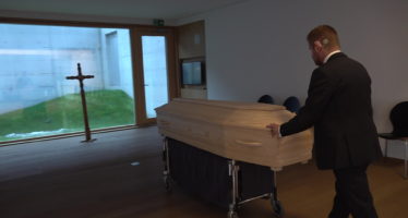 Croque-mort, un métier immortel