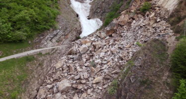 Un éboulement coupe la route entre Fully et Chiboz