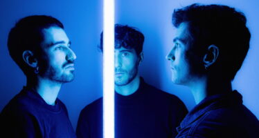 «Versus», une dystopie mêlant théâtre et rap qui interroge notre rapport à la technologie