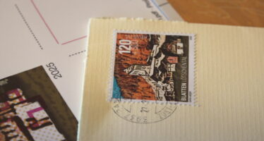 Blatten: La Poste a émis un timbre de la solidarité dessiné par une artiste valaisanne