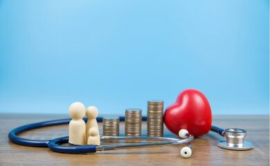 Wegen den steigenden Gesundheitskosten werden die Krankenkassenprämien 2027 im Wallis erneut erhöht, dieses Mal um 5,6%.