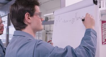 Vom Oberwallis an die Chemie-Olympiade: Ruben Locher misst sich erneut mit der internationalen Nachwuchselite