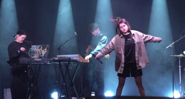 «Are We In Between»: Justine Tornay lance son premier album avec J.NUNN