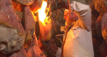 Jambon de Bosses AOP: un trésor valdôtain au fer rouge
