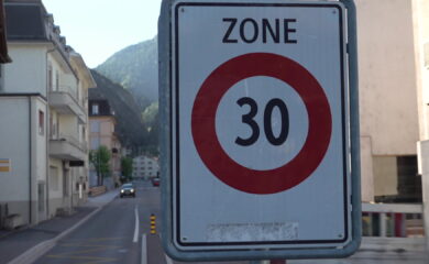 Circulation: nouvelles règles pour la vitesse à 30 km/h