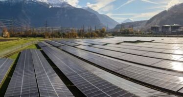 15&rsquo;600 Solarpanels: Das Industrieunternehmen CIMO in Monthey produziert jetzt selbst Strom