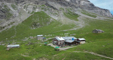 Au-dessus de Bex, refuge de montagne cherche propriétaire