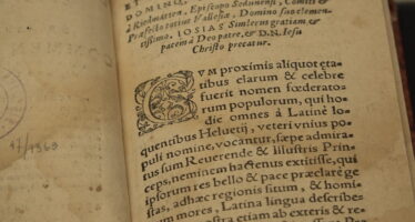 Patrimoine du 16e siècle: le premier guide du Valais en Latin traduit en Français