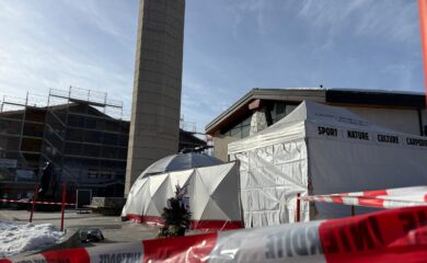 Crans-Montana: le mémorial pour les victimes a pris feu