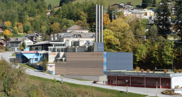 Heizen mit Wasser: Das Bäderdorf Leukerbad ist für seine heissen Quellen bekannt. Ihre Energie soll künftig nicht mehr allein dem Bade- und Tourismusbetrieb dienen. Ziel der neuen Energiezentrale ist die Nachnutzung des Thermalwassers.