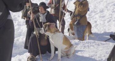 Lawinenszene auf der Belalp:  Die Crew vom Kinofilm « Mein Freund Barry » bei den Dreharbeiten