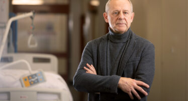 Eric Bonvin, Generaldirektor Spital Wallis, im Gespräch mit Kanal9 zur aktuellen Situation der Brandverletzten von Crans-Montana.